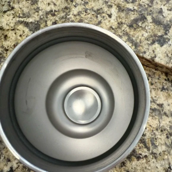 Yeti Bimini Pink 30oz cup - Picture 2 of 5